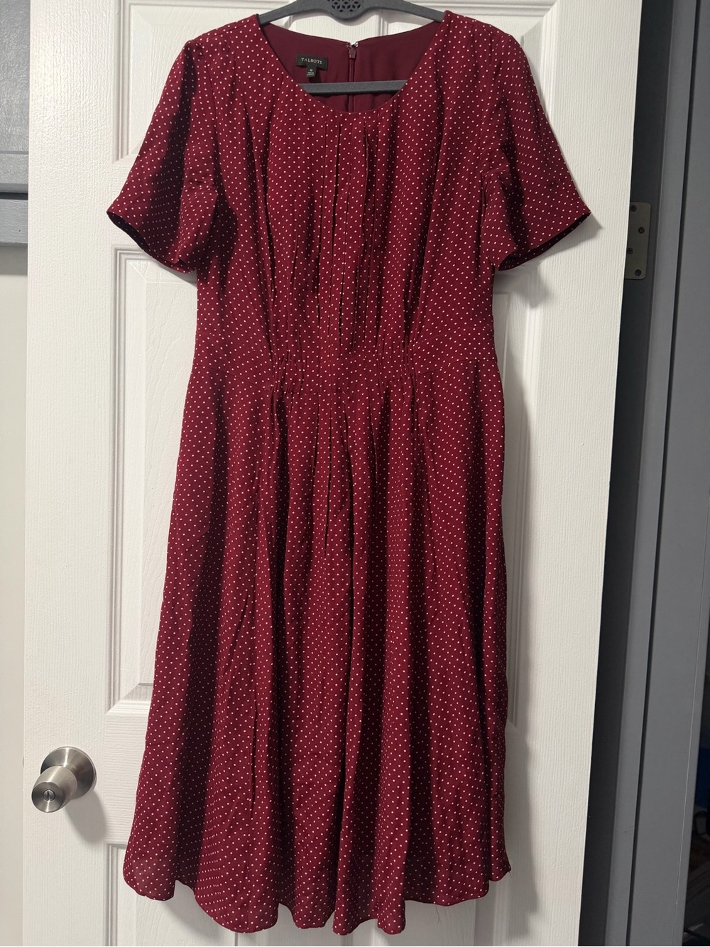 Talbots Burgundy Polka Dot Fit & Flare Midi Dress Pleated Size 10